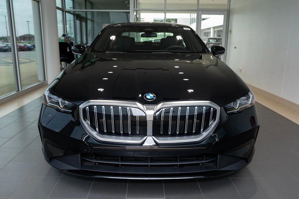 bmw 5 series 2026 WBA53FJ08TCU95529 image bmw 5 series 2026 WBA53FJ08TCU95529 image